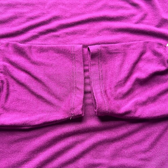Torrid Super Soft Knit Purple Top Dolman Cutout Design Sleeve Womens Size 0/L - Picture 4 of 6